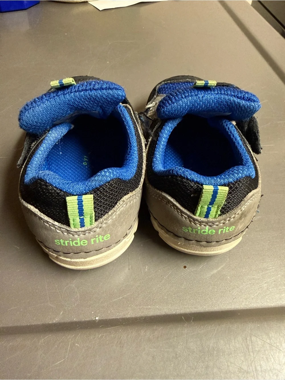 4 pairs of toddler boy shoes (Stride Rite, Nike, Cat and Jack…) Toddler size 7